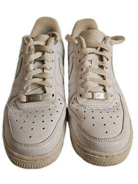 Nike Air Force 1 '07 Low Womens Size 7 Triple White Athletic Sneakers 315115-112